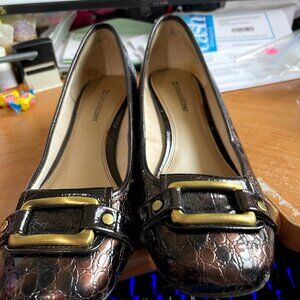 NATURALIZER PLATFORM SHOES GOLD BUTTON BROWN & GOLD PATENT LEATHER SIZE 9M GOOD